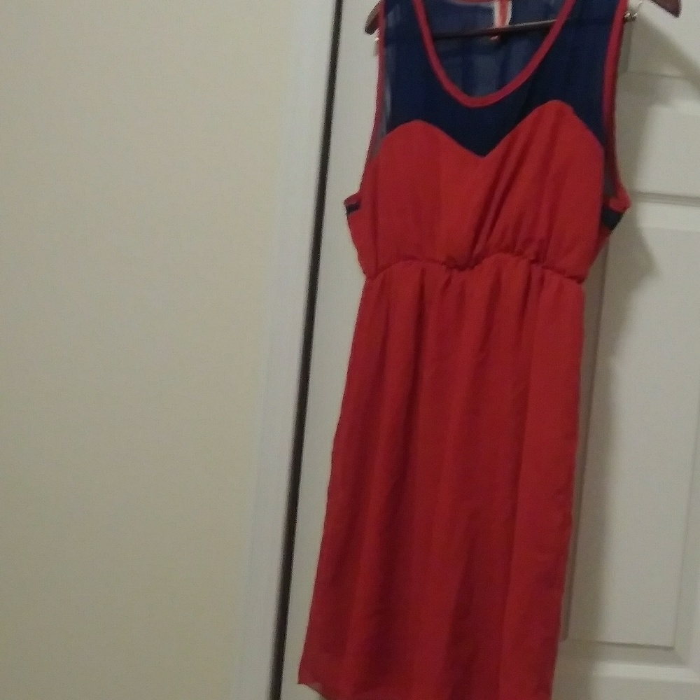 Dress - Picture 2 of 3